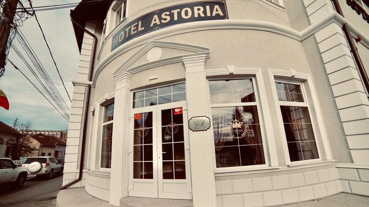 Hotel Astoria Hunedoara Exterior foto
