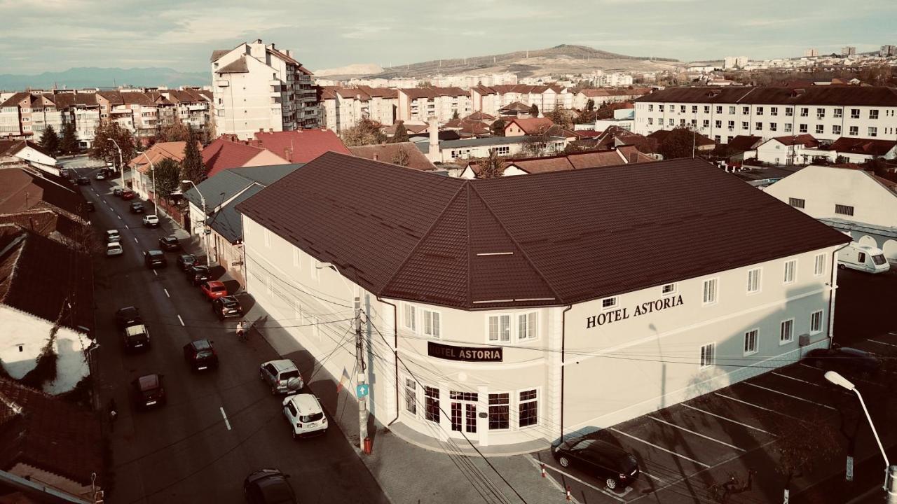 Hotel Astoria Hunedoara Exterior foto